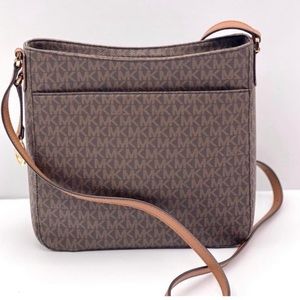 MICHAEL KORS JET SET TRAVEL